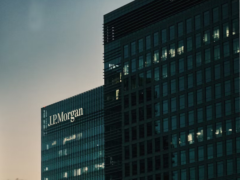 JPMorgan Chase's bold AI strategy enhances financial services, embedding AI in trading, fraud detection, and customer personalization.