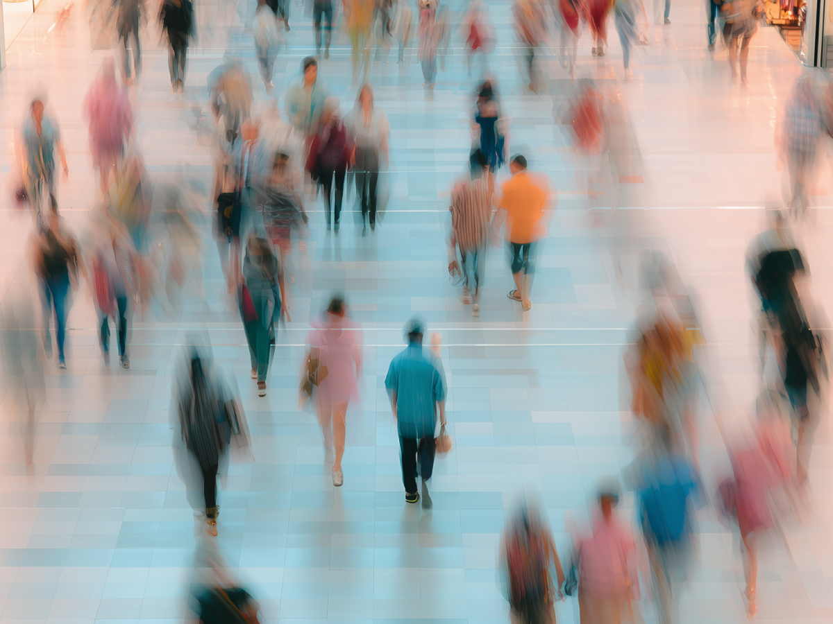 Customer behavior shifts fast. Static segmentation fails. Learn how AI and adaptive systems keep your strategy aligned and competitive.