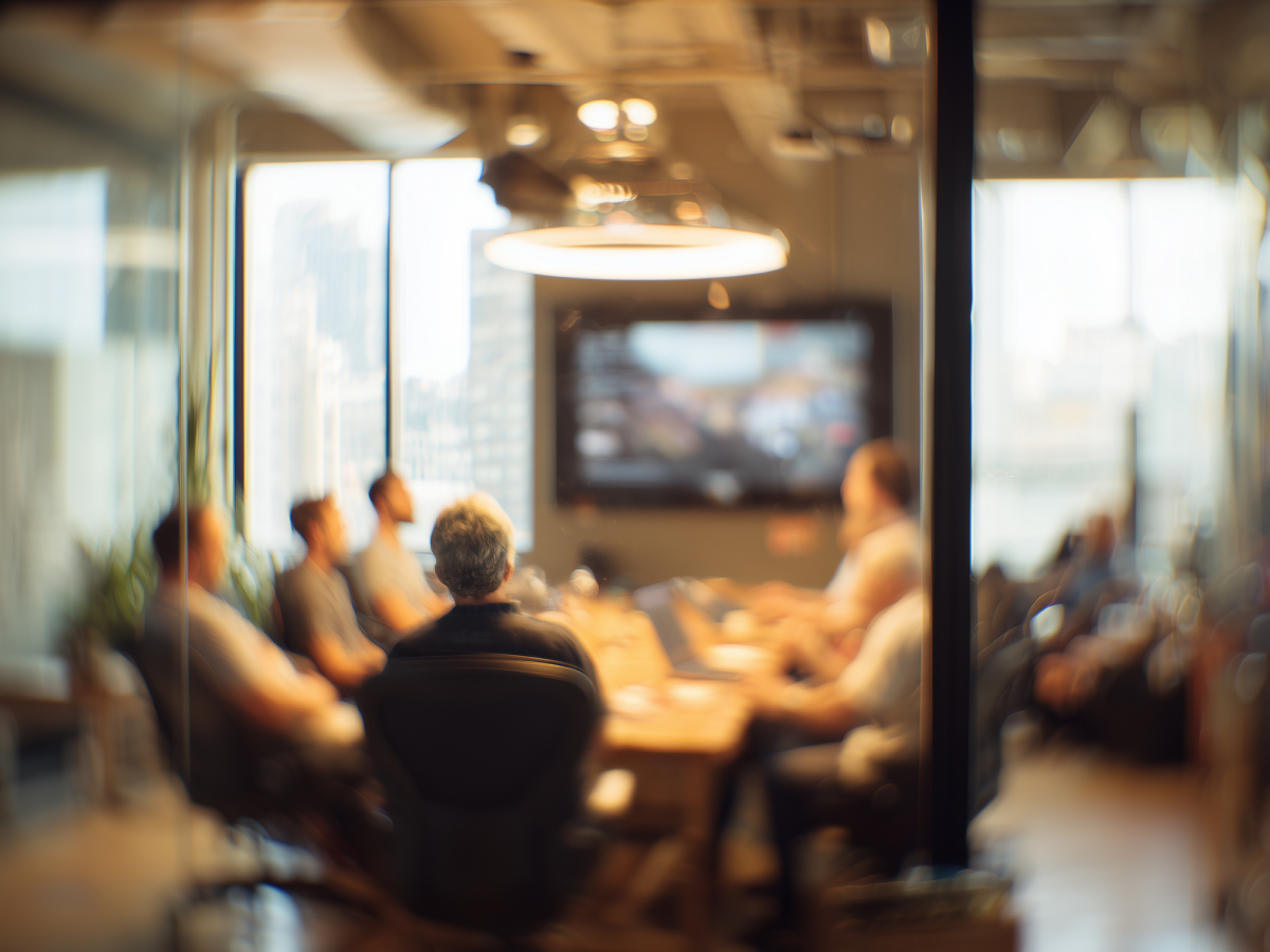 AI reshapes marketing, but data gaps, weak ROI tracking, and lost originality demand stronger human-led strategy.